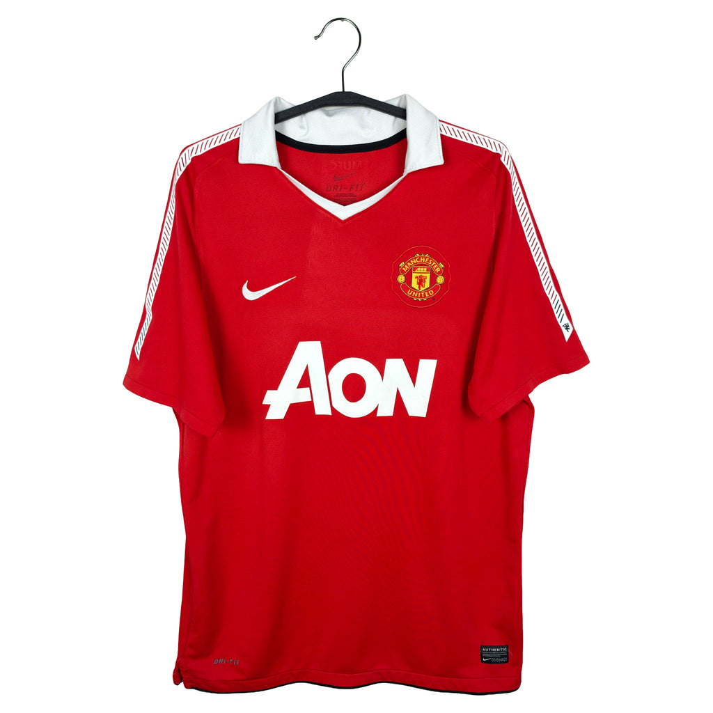 2010-11 Manchester United Home Shirt Nani #17 - front view