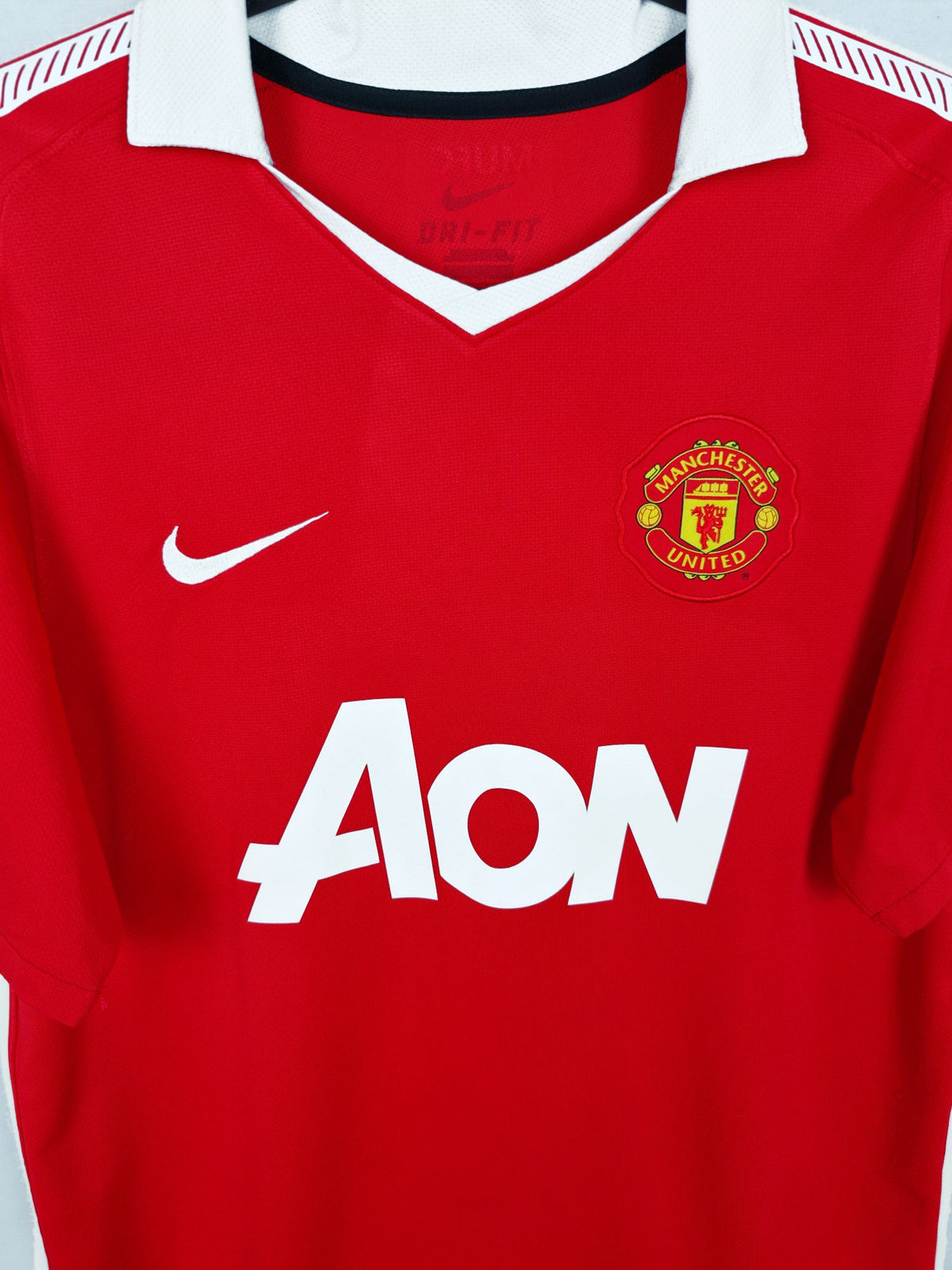 2010-11 Manchester United Home Shirt Nani #17 - detailed view