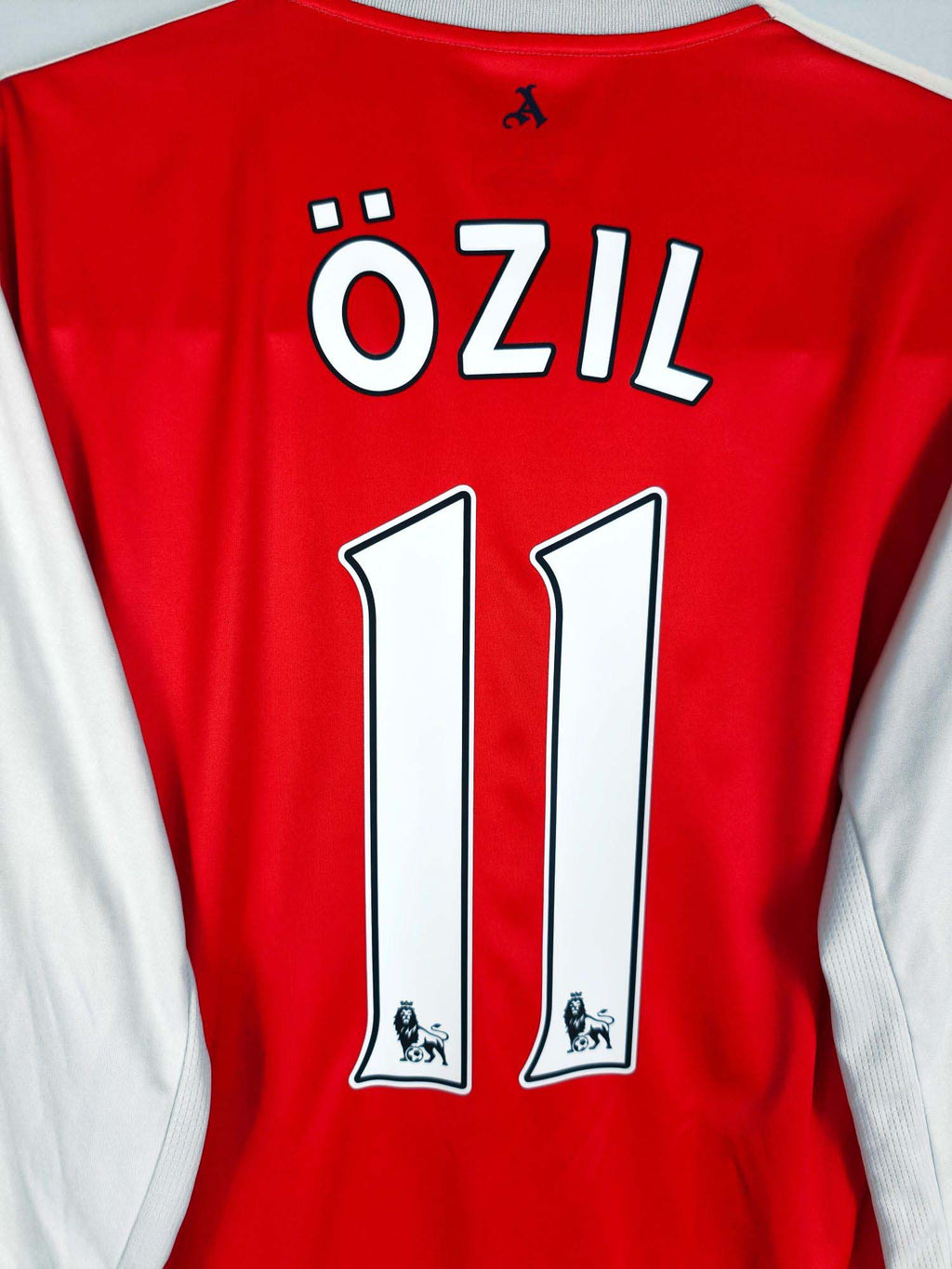 2016-17 Arsenal Home Shirt Özil #11 (LS)