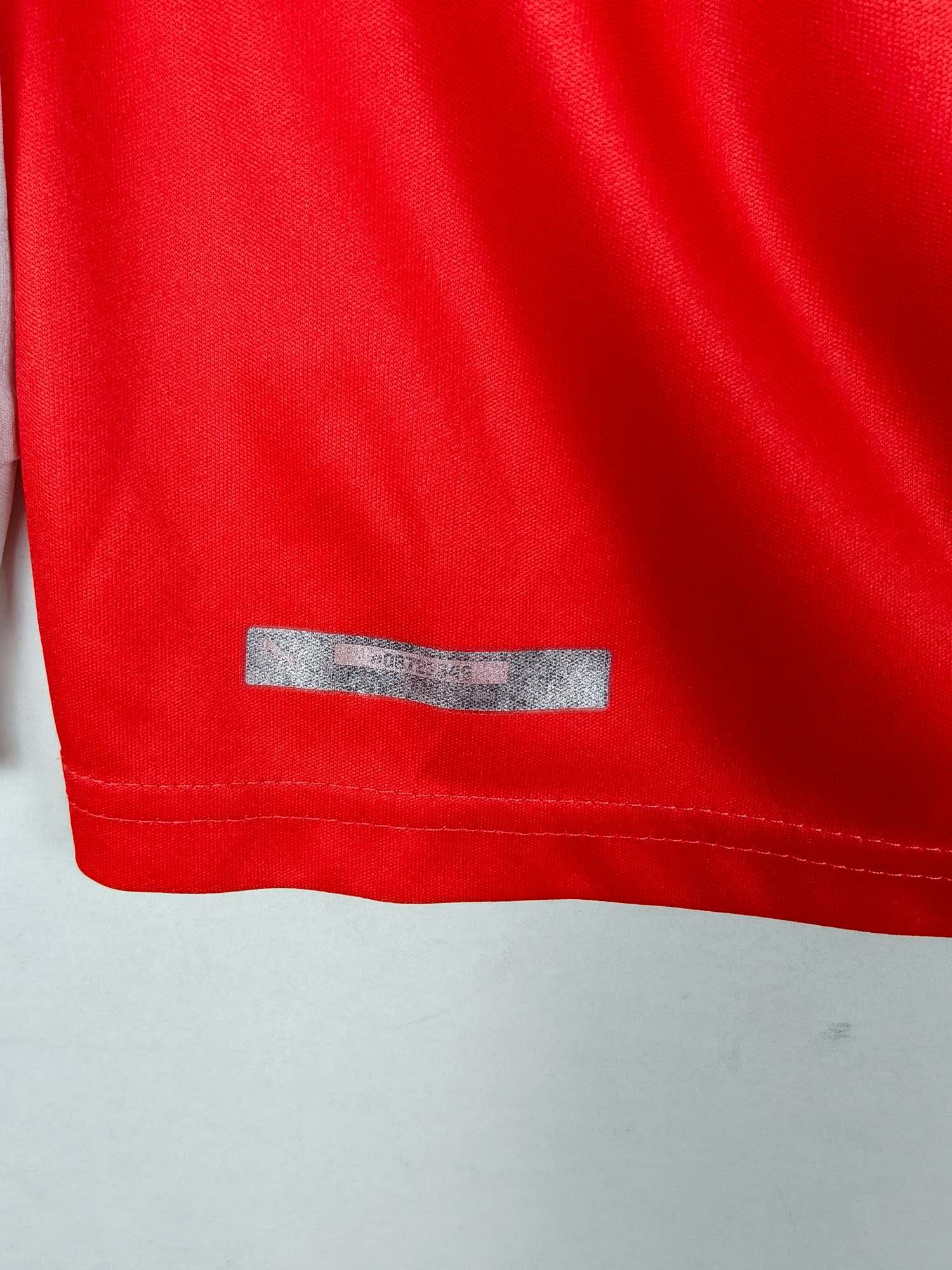 2016-17 Arsenal Home Shirt Özil #11 (LS)