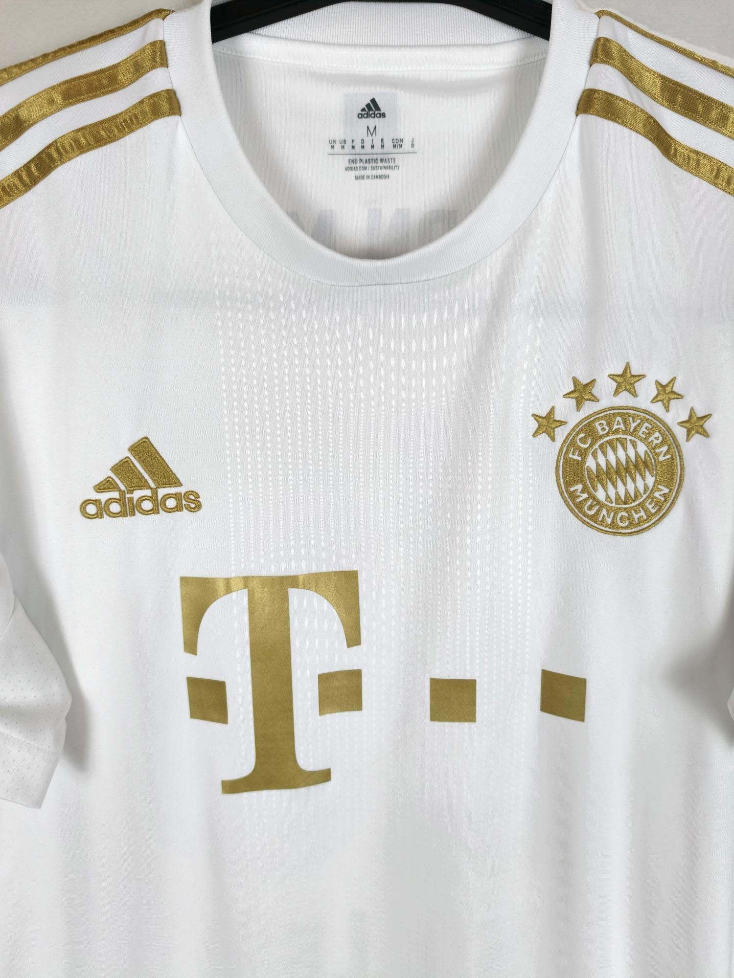 2022-23 Bayern Munich Away Shirt Müller #25