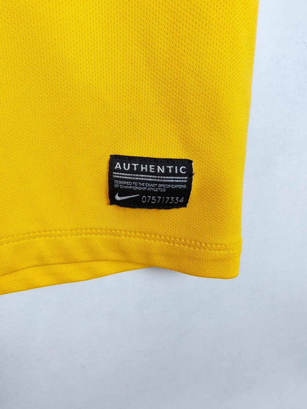 2013-14 Juventus Away Shirt Tevez #10 - detailed view