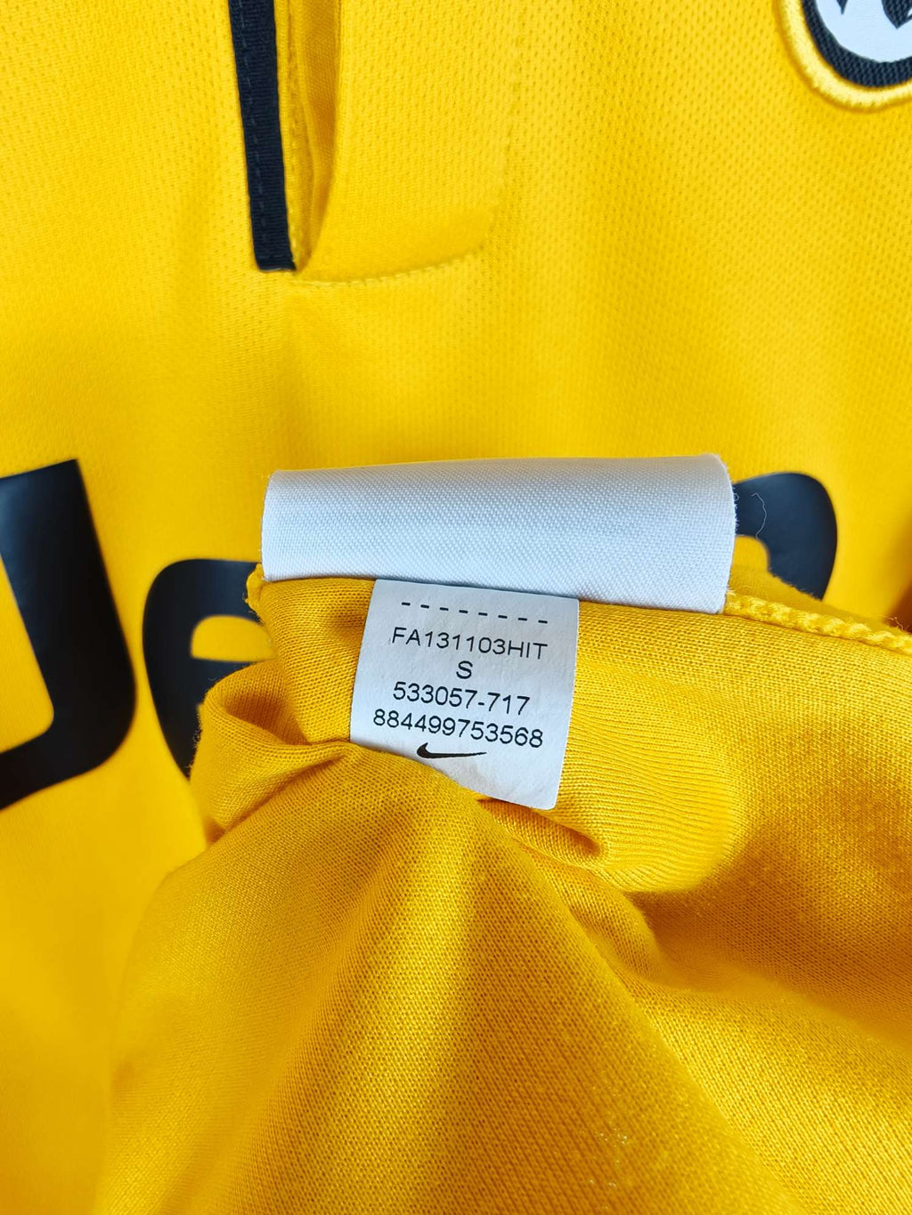 2013-14 Juventus Away Shirt Tevez #10 - detailed view