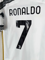 2020-21 Juventus Home Shirt Ronaldo #7 - detailed view