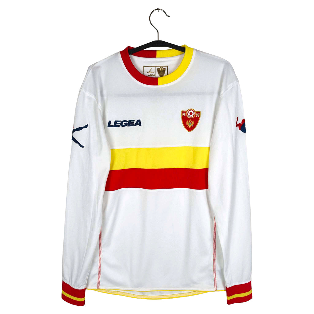 2015-16 Montenegro Away Shirt (LS)