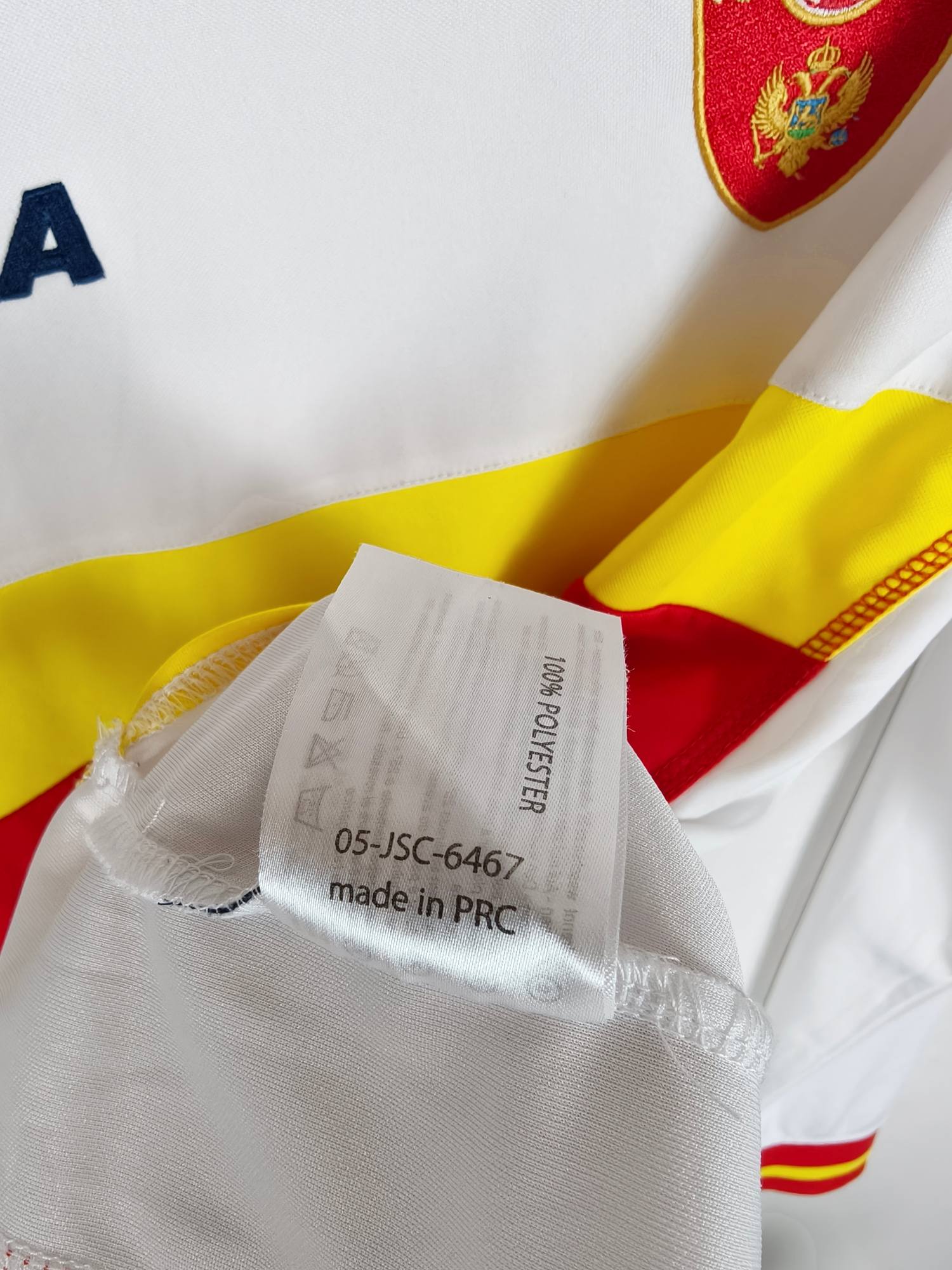 2015-16 Montenegro Away Shirt (LS)