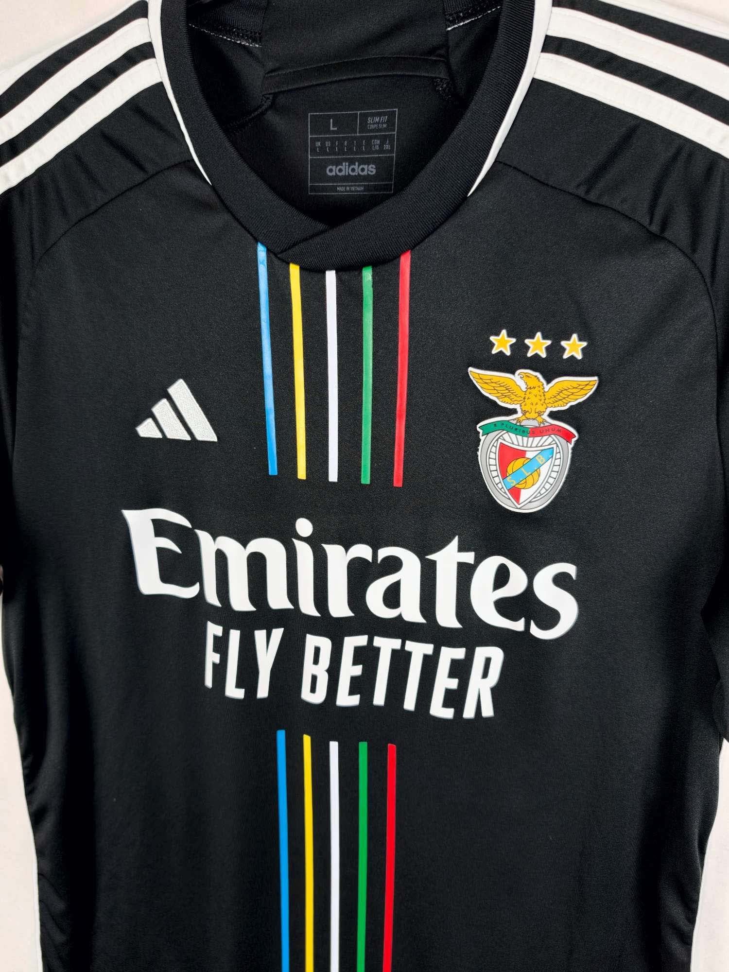 2023-24 Benfica Away Shirt