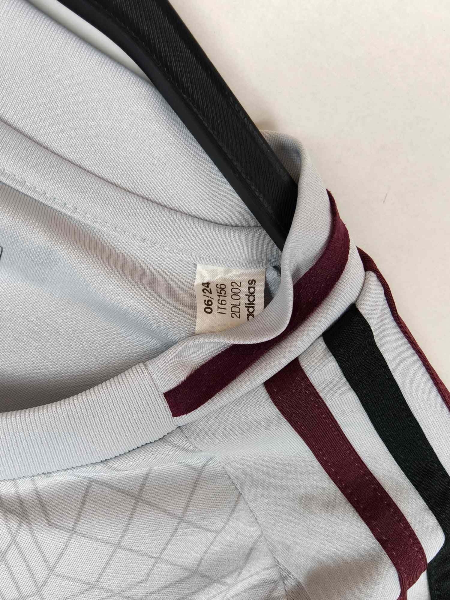 2024-25 Ajax Third Shirt Berghuis #23