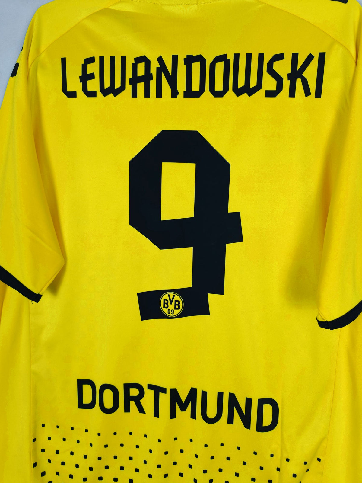 2011-12 Borussia Dortmund Home Shirt Lewandowski #9 - detailed view