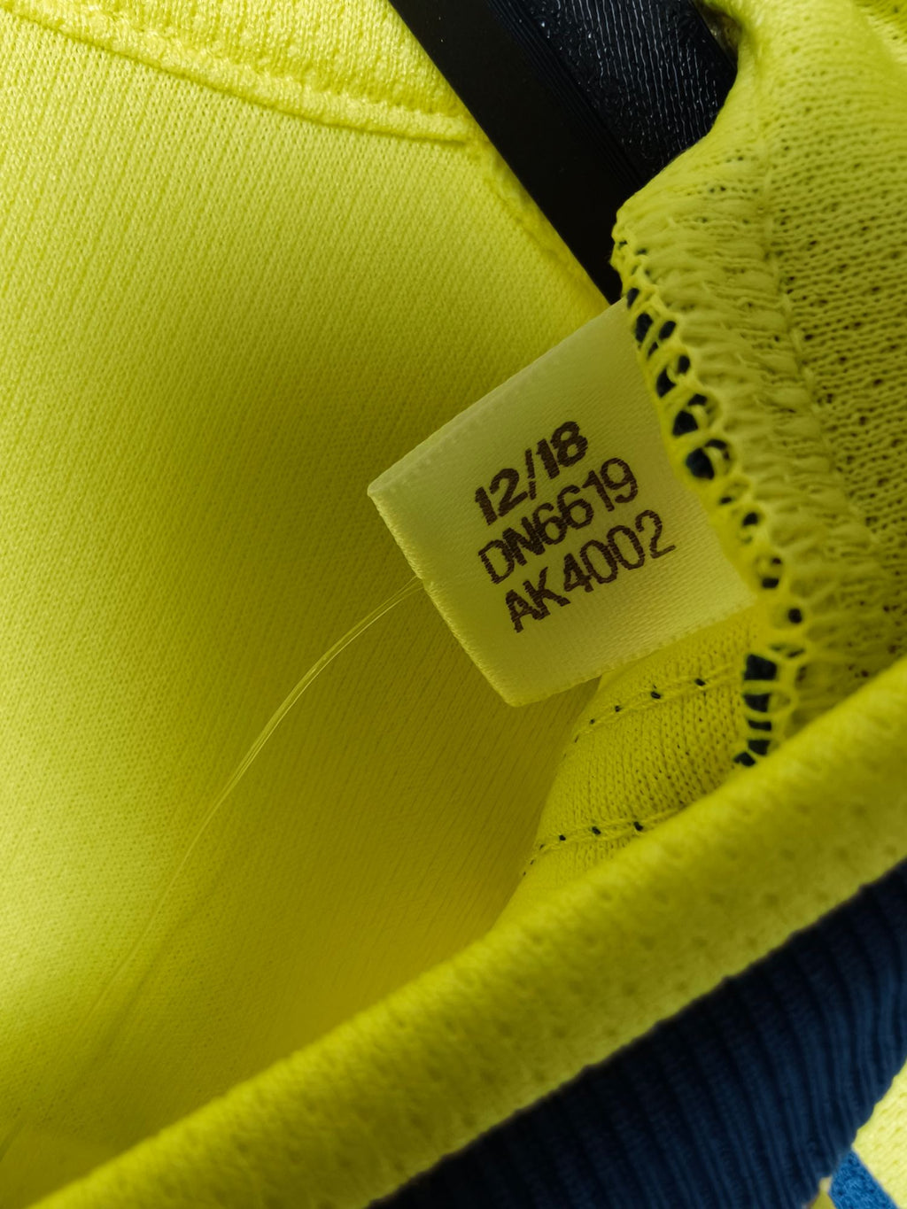 2019-20 Colombia Home Shirt James #10 - detailed view