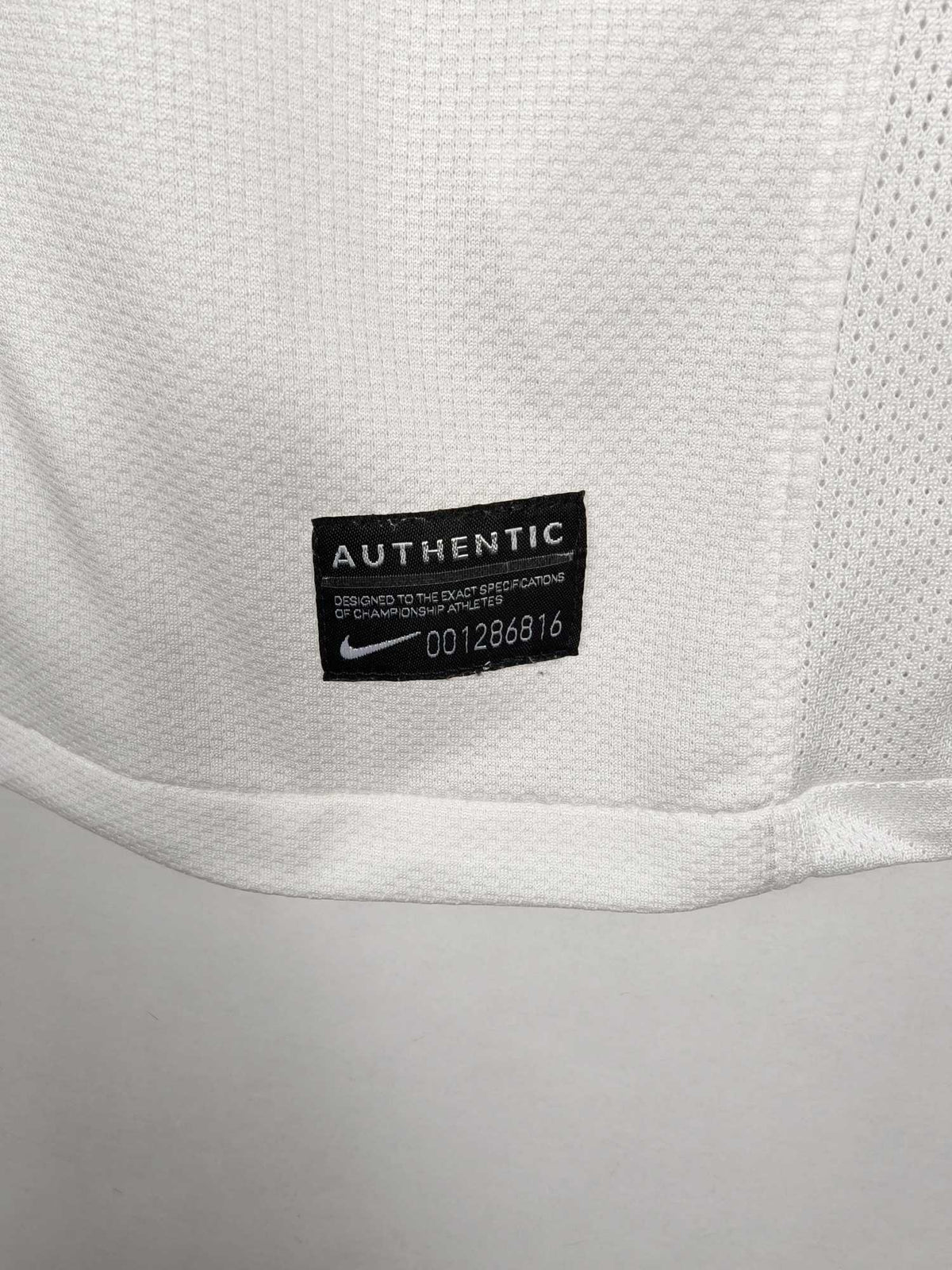 2010-11 Portugal Away Shirt