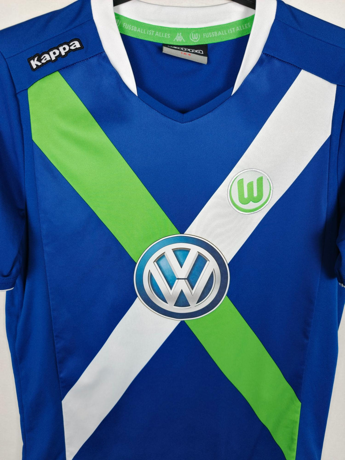 2014-15 Wolfsburg Third Shirt Vierinha #8