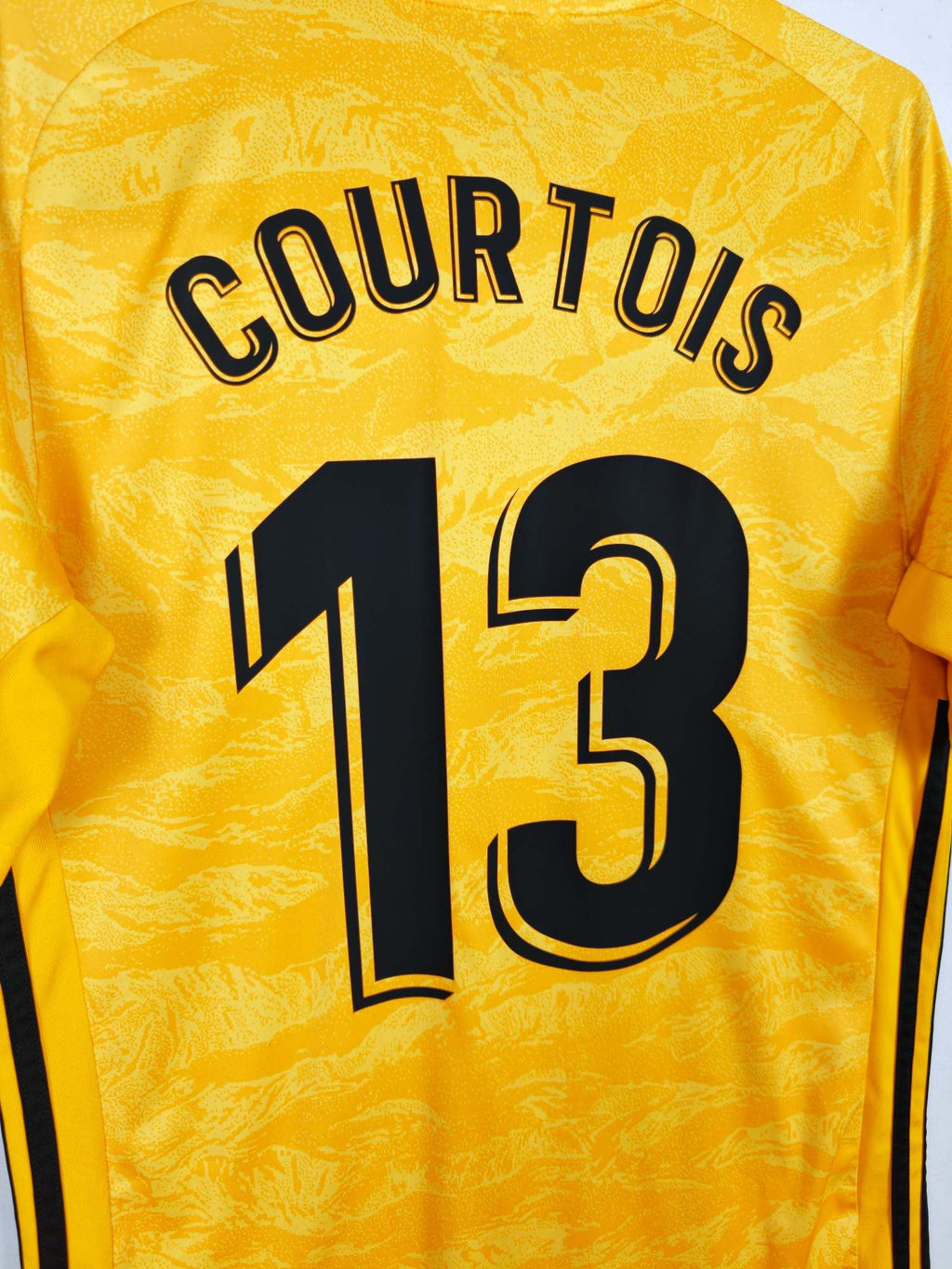 2019-20 Real Madrid Goalkeeper Shirt Courtois #13