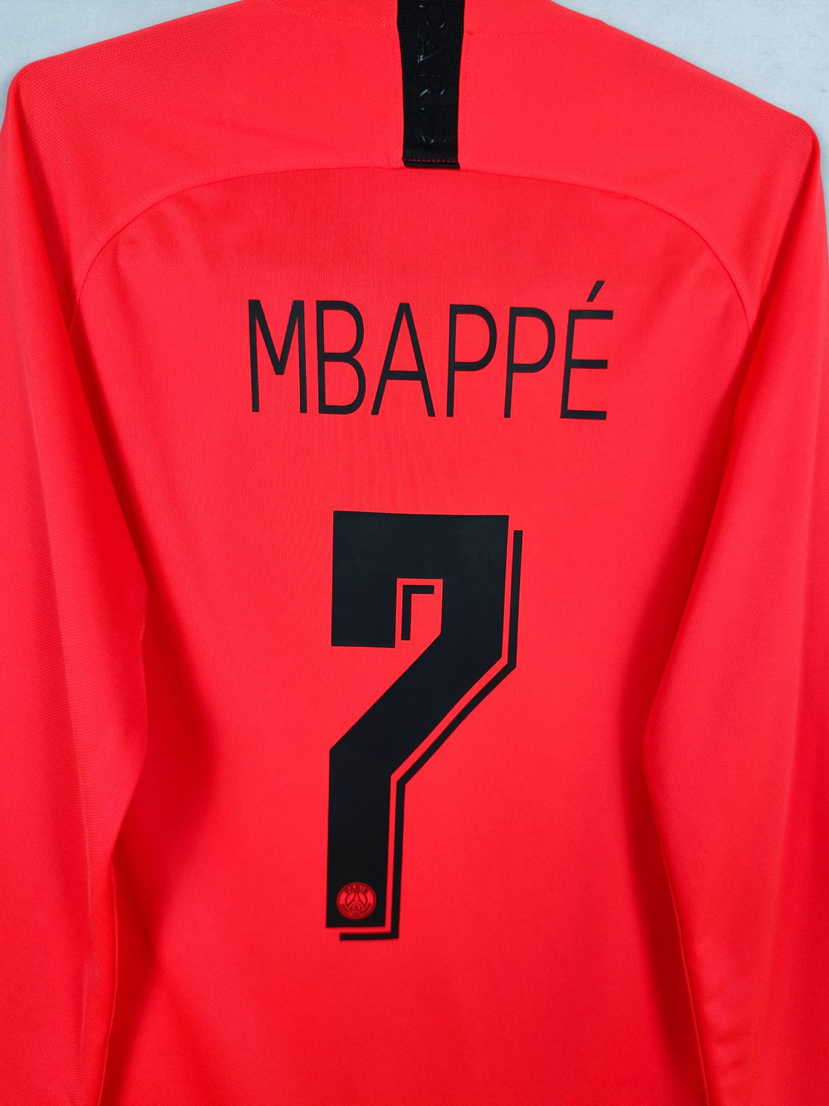 2019-20 Paris Saint-Germain Away Shirt Mbappé #7 (LS)