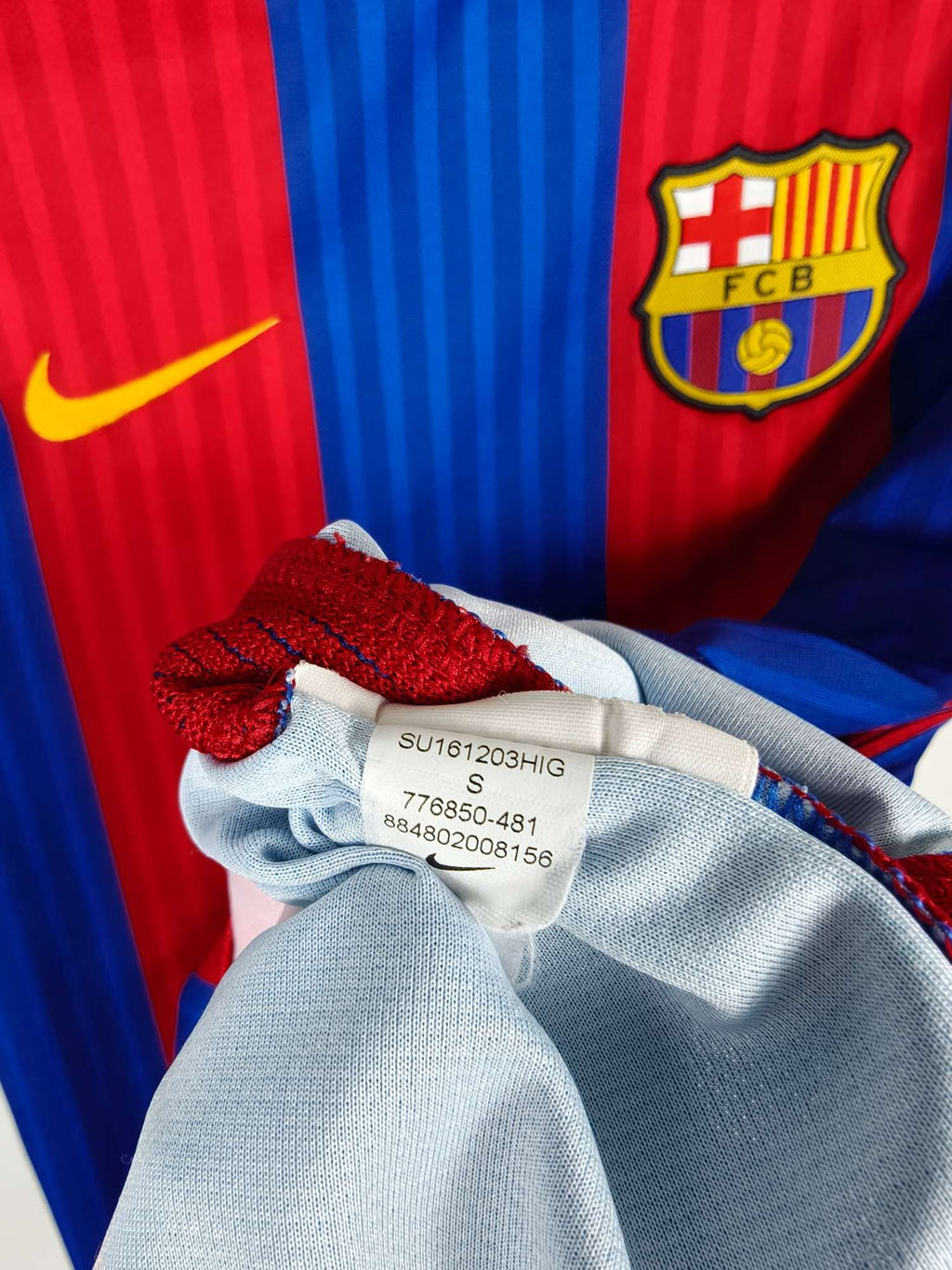 2016-17 Barcelona Home Shirt Suárez #9