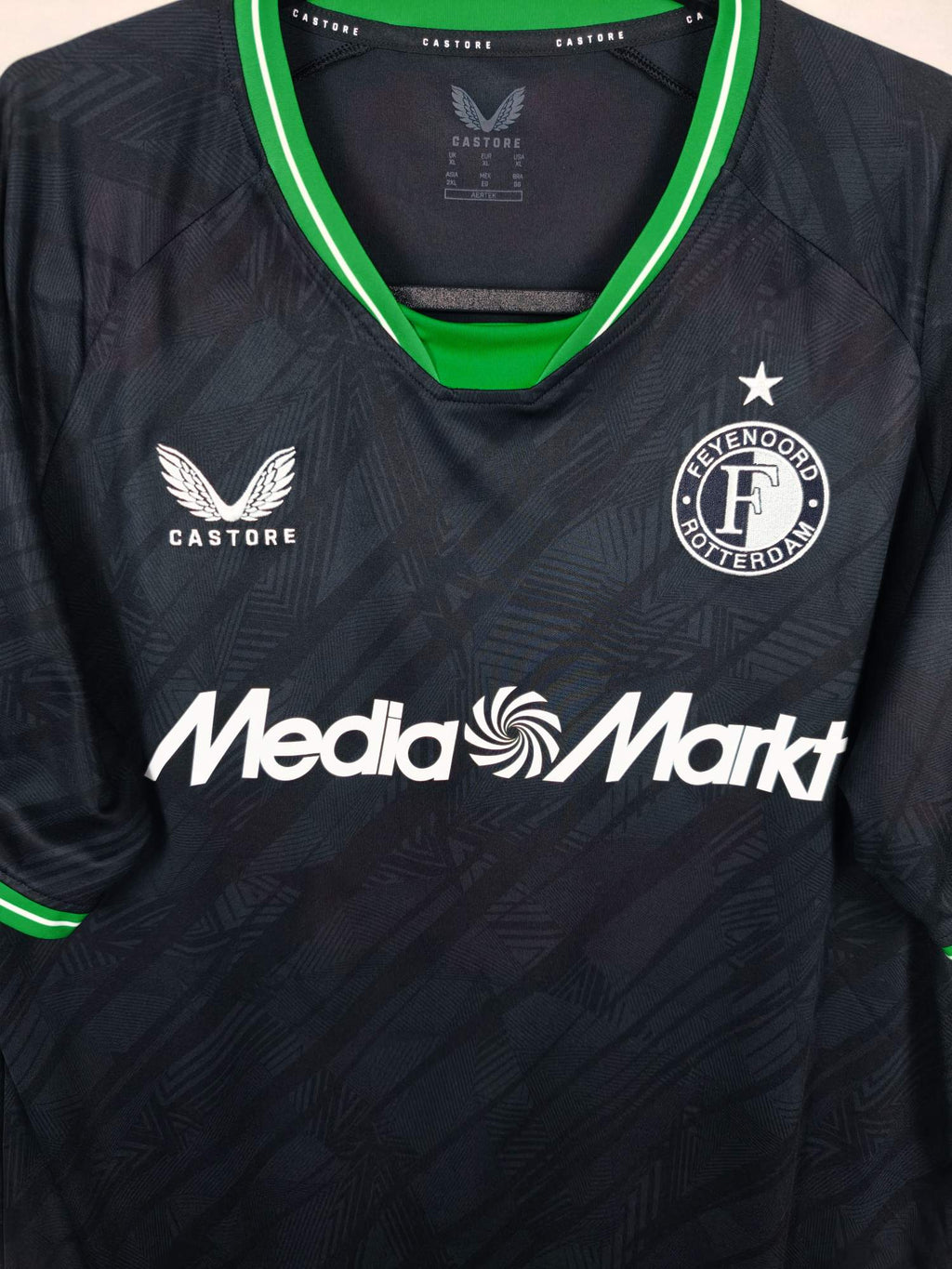 2024-25 Feyenoord Away Shirt Hwang #4