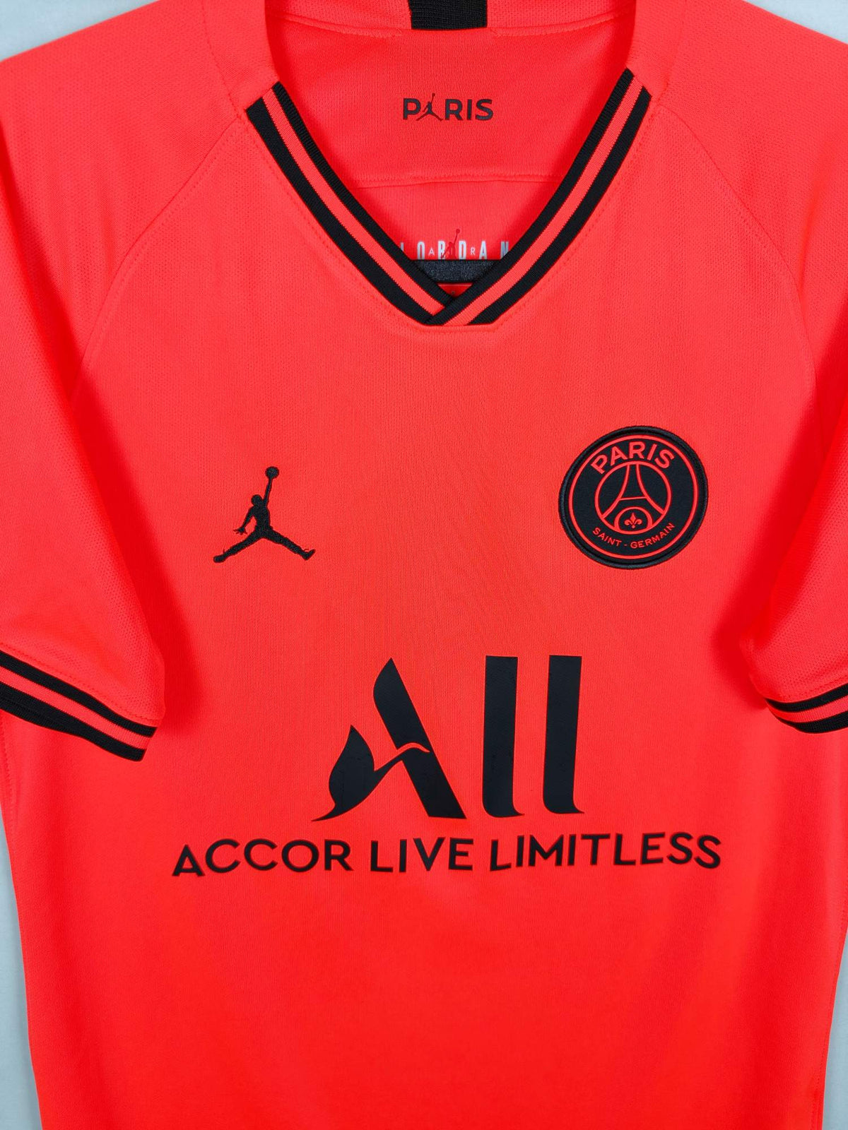 2019-20 Paris Saint-Germain Away Shirt Mbappé #7