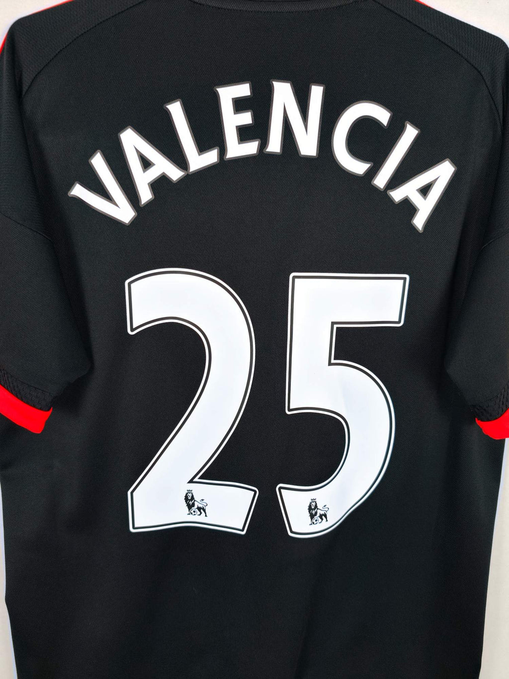 2015-16 Manchester United Third Shirt Valencia #25