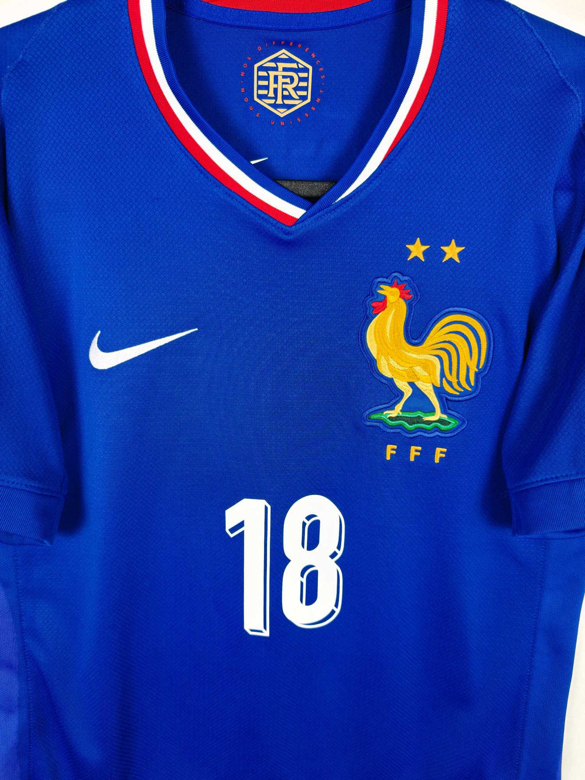 2024-26 Frankreich Heimtrikot Zaïre-Emery #18